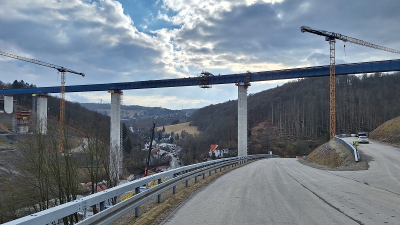 Stahlhochzeit bei Großprojekt „Talbrücke Rahmede“ in Deutschland © Autobahn Westfalen